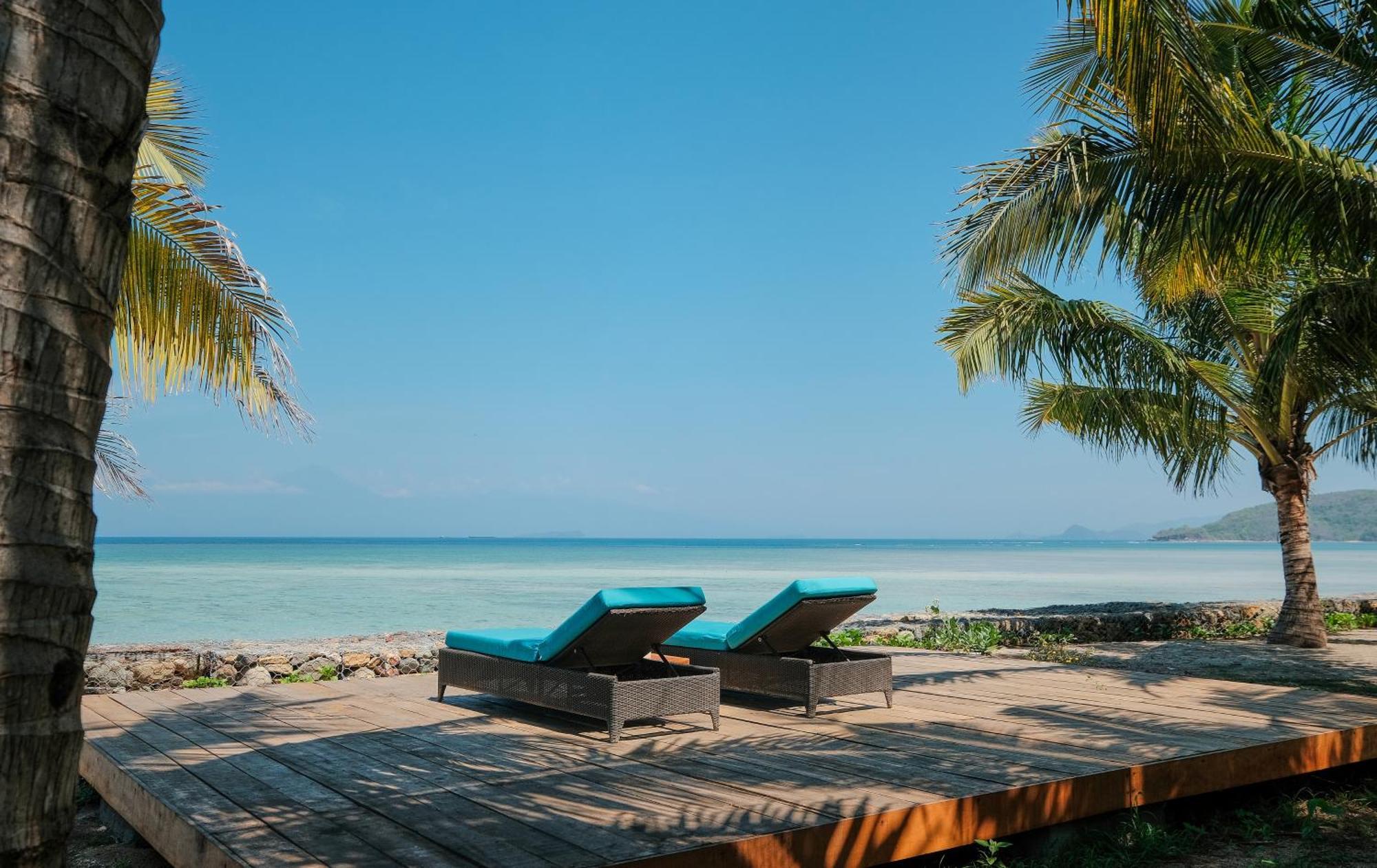 มียาโม บีช ลอดจ์ Hotel Jereweh ภายนอก รูปภาพ