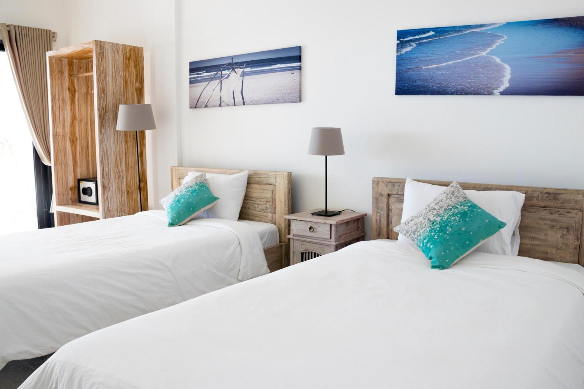 มียาโม บีช ลอดจ์ Hotel Jereweh ภายนอก รูปภาพ